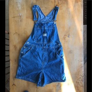 Overall shorts
